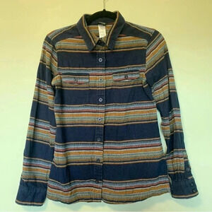 Patagonia thick 100% organic cotton striped button  down shirt